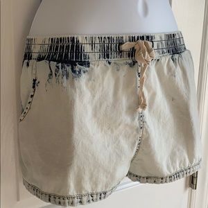 Ocean Drive acid wash denim shorts
